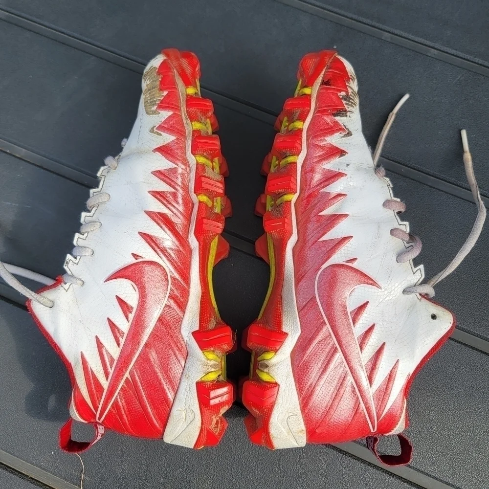 2/$20 Nike Red and White Baseball Spikes 5